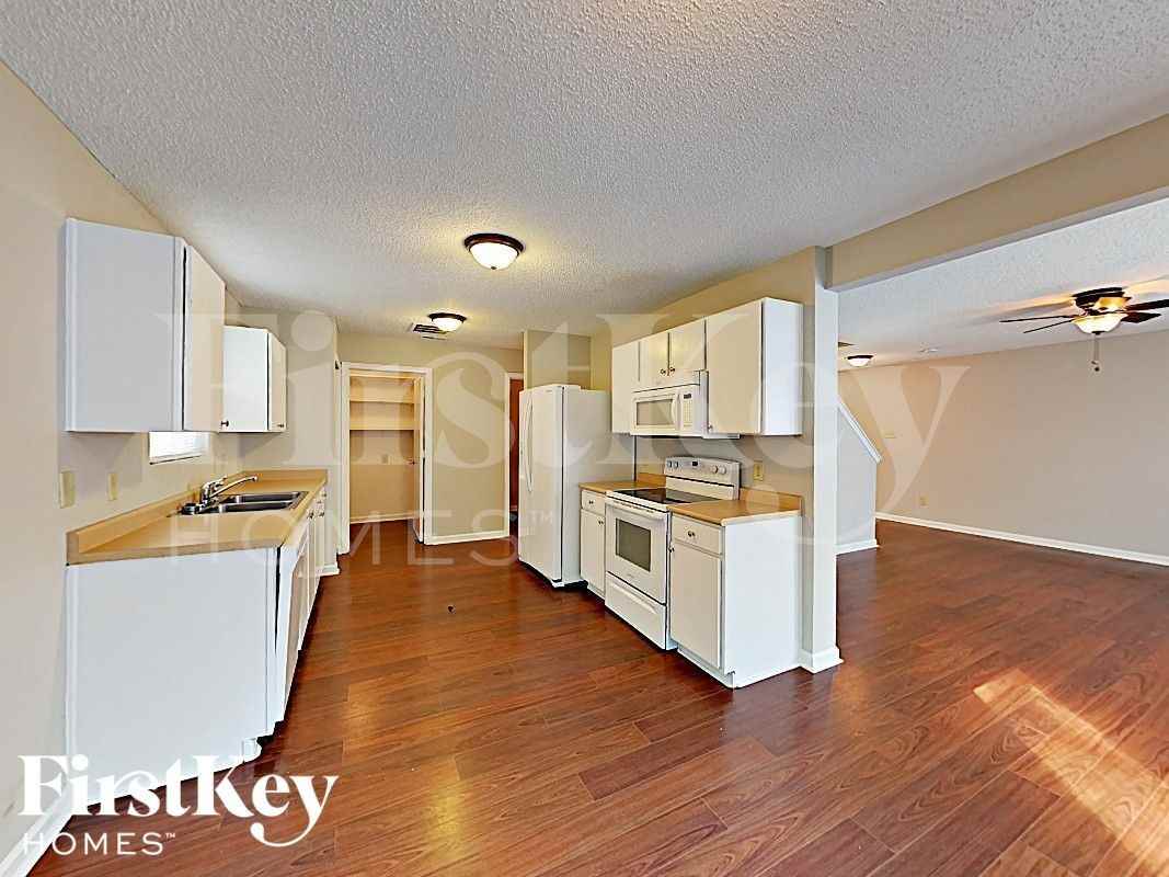 4234 Kellybrook Dr - Photo 3 of 17