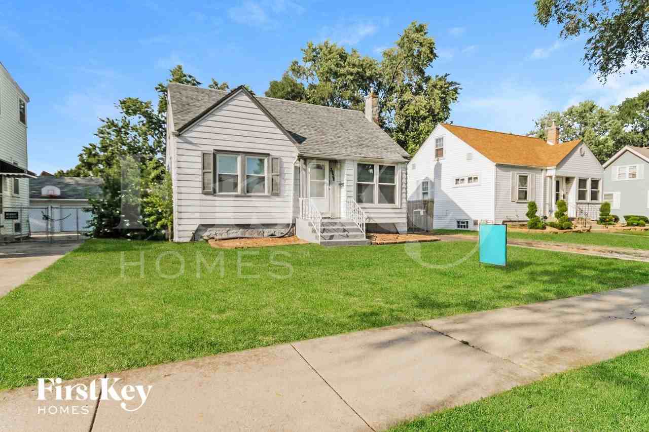 3838 216th Pl - Photo 2 of 16