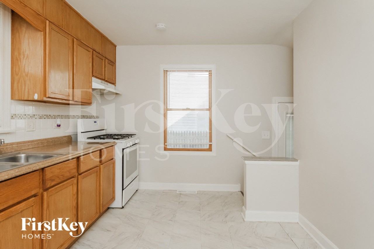 3838 216th Pl - Photo 6 of 16