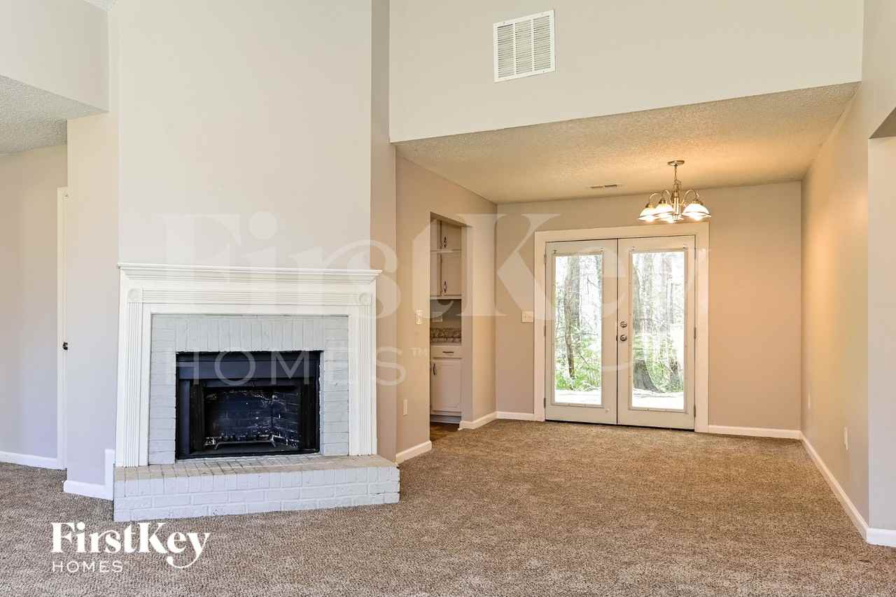 35 Park Place Dr - Photo 4 of 15