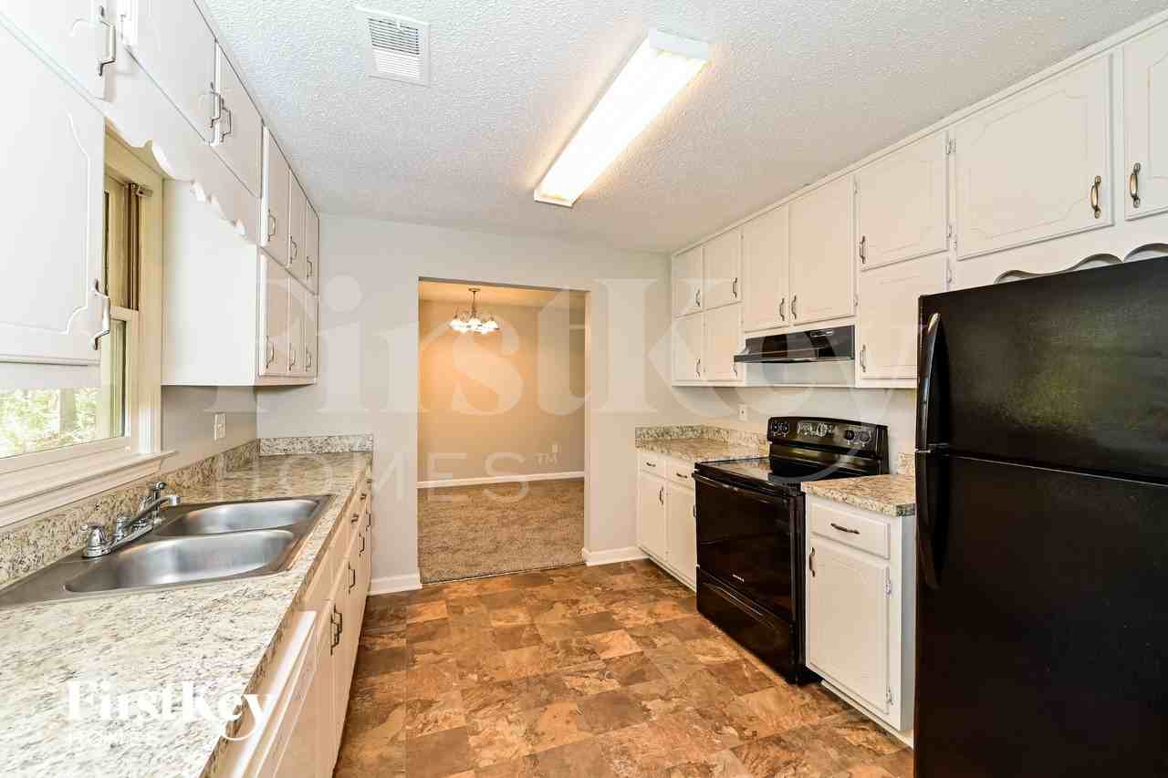 35 Park Place Dr - Photo 7 of 15