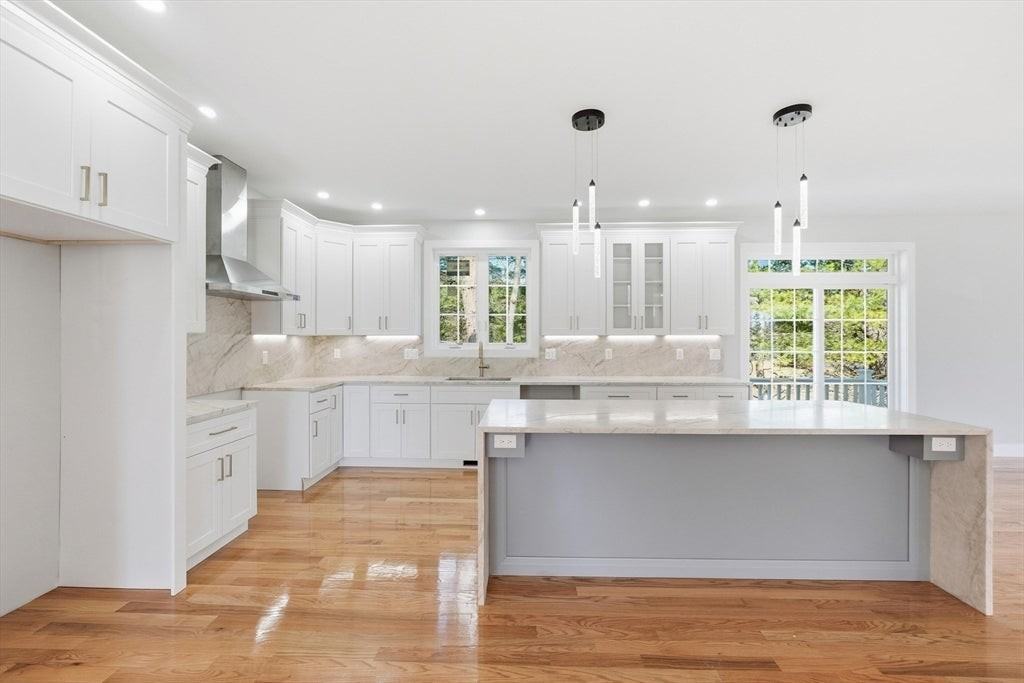 4 Barrows Rd - Photo 2 of 26