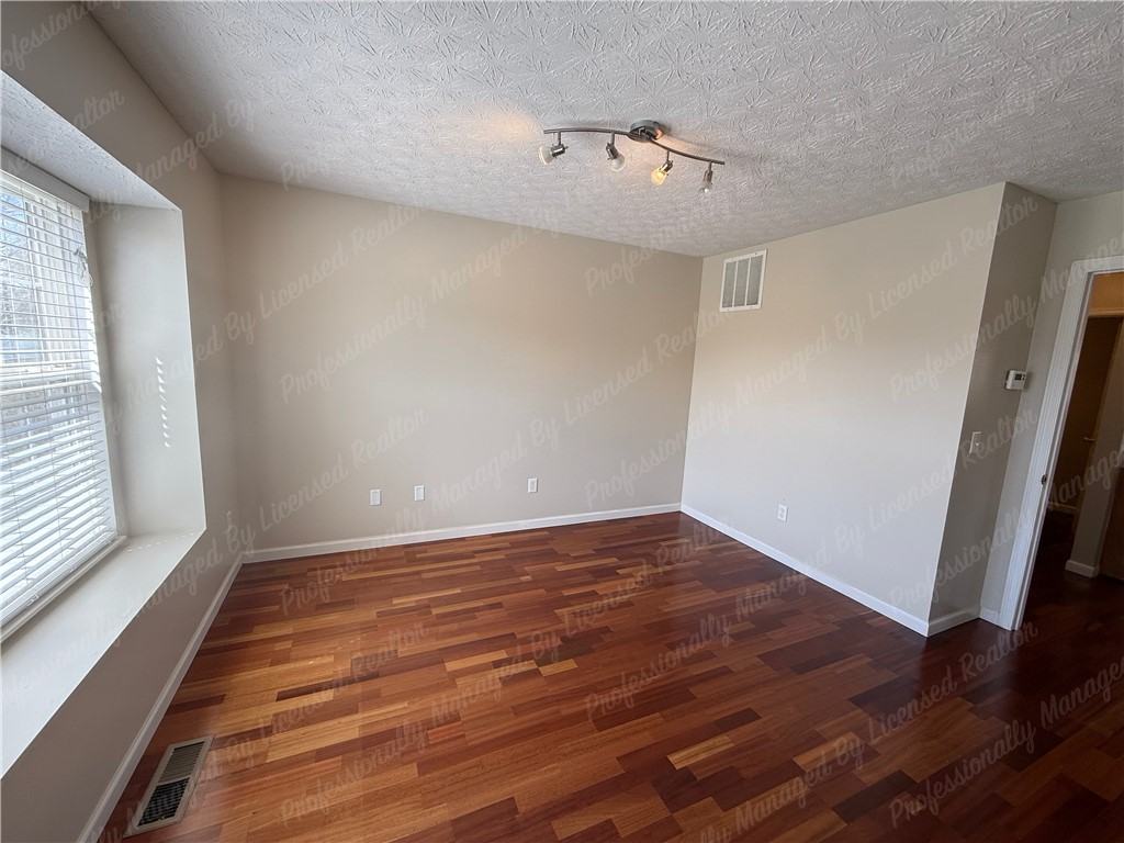 2348 Hazelnut Dr - Photo 6 of 45