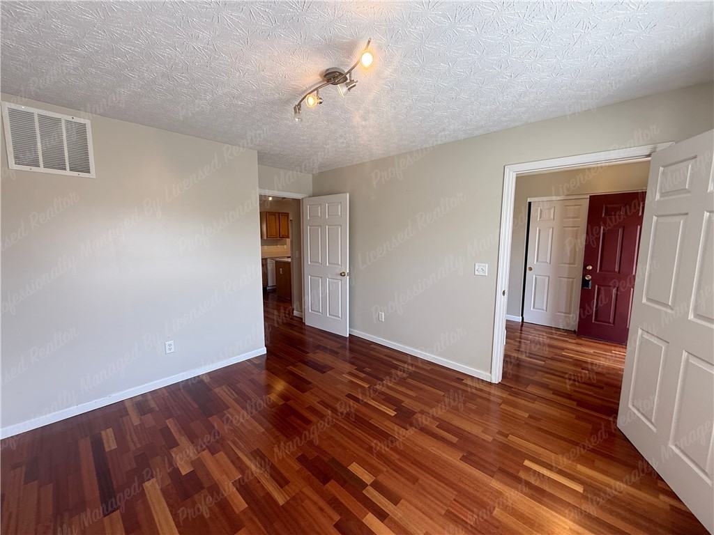 2348 Hazelnut Dr - Photo 7 of 45