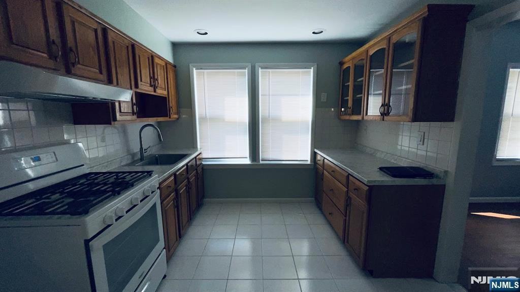 254 Belgrove Dr ##2r - Photo 4 of 12