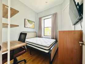 Private Bedroom in 4 Bedroom/2 Bathroom Home - Photo 1 of 1