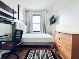 Private Bedroom in 4 Bedroom/1 Bathroom Home - Photo 1 of 1
