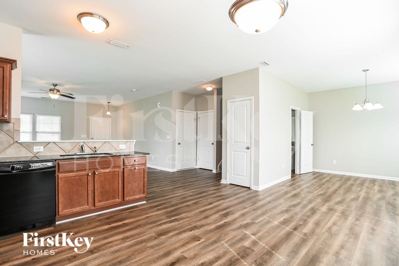 12888 Brandenburg Ln - Photo 6 of 19