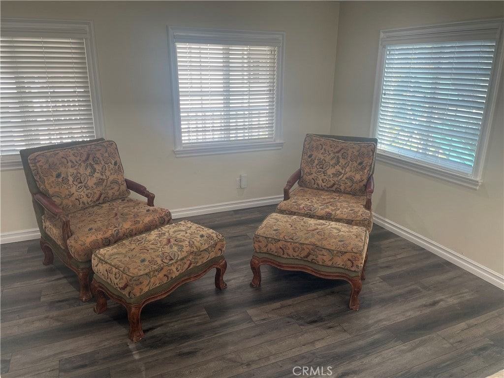 6009 Painter Ave - Photo 4 of 8