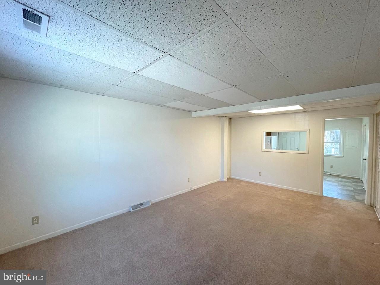 22095 Spring Valley Dr - Photo 5 of 16