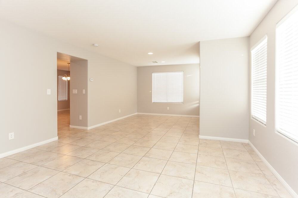 6434 Sean Creek St - Photo 3 of 21