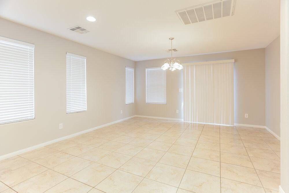 6434 Sean Creek St - Photo 7 of 21