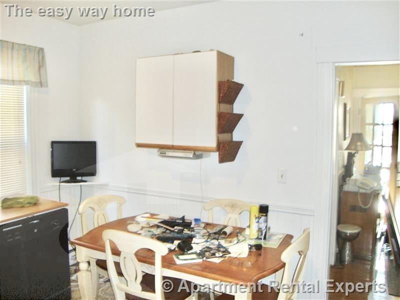 103 Arlington St #2 - Photo 3 of 6