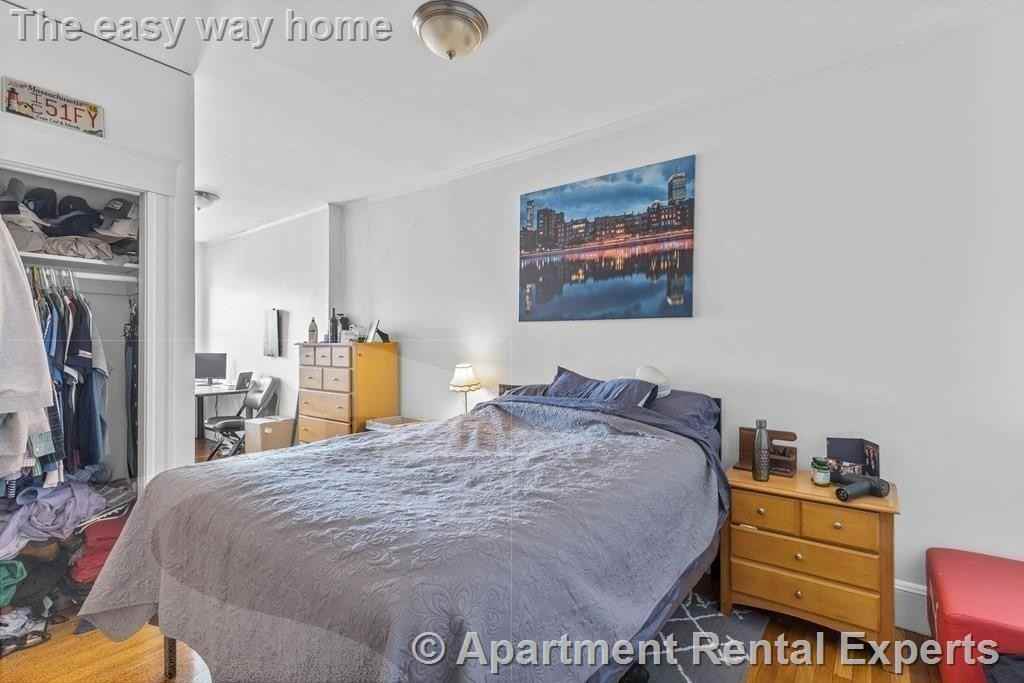 489 E Broadway #3 - Photo 5 of 7