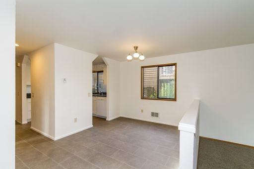 9721 20th Ave Ne - Photo 5 of 26