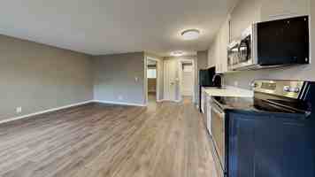 featured image of 102 Summit Ave N #8