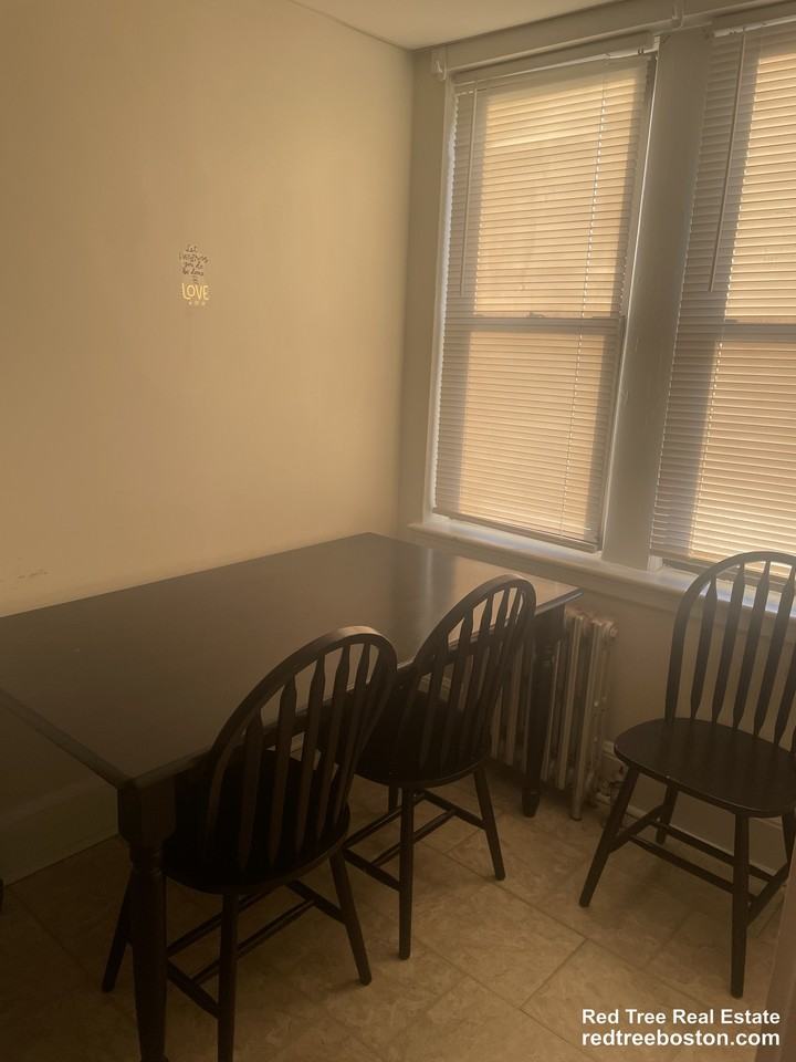 63 Fellsway W #8 - Photo 7 of 13