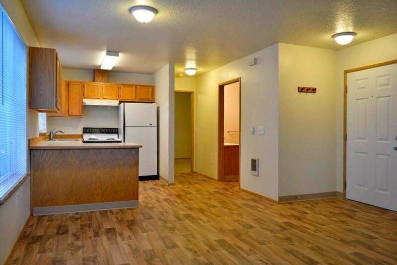 1908 Ne 46th Ave - Photo 3 of 12