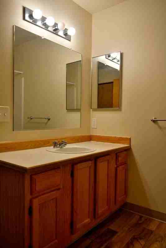 1908 Ne 46th Ave - Photo 7 of 12