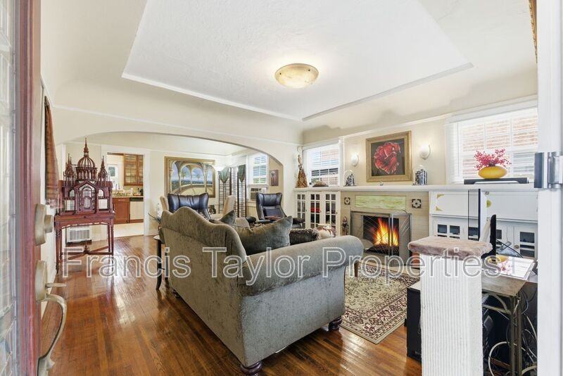 4469 38th St - Photo 4 of 24