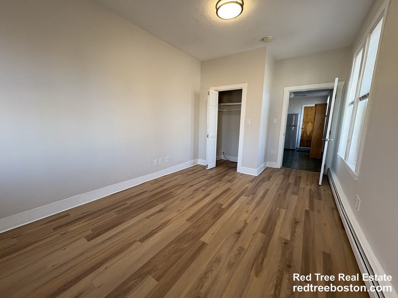 26 Saint James St - Photo 6 of 27