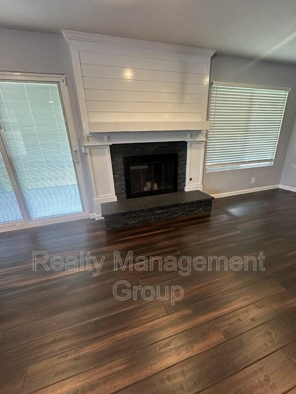 2388 Windmill View Rd - Photo 5 of 23