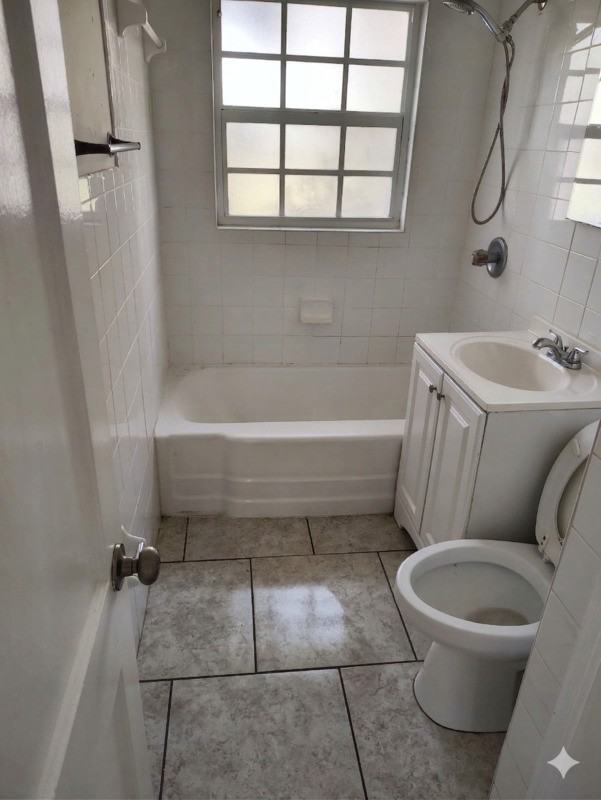 212 E Drury Ave - Photo 5 of 8