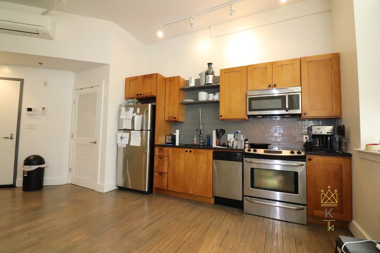 20 Sunnyside St #8 - Photo 2 of 12