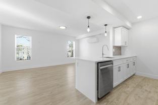 255 Maverick St #302 - Photo 1 of 1