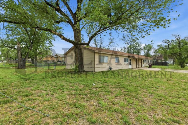 5026 W Newell St - Photo 3 of 29