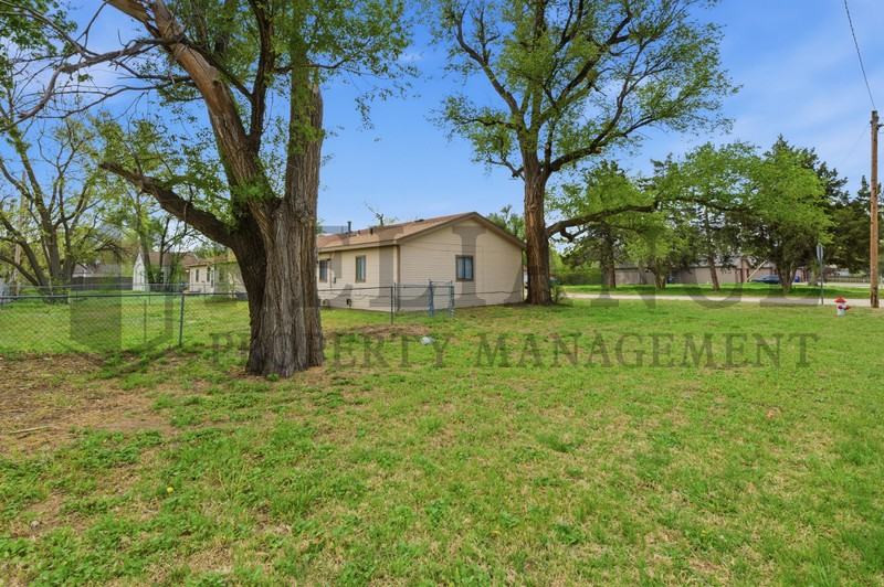 5026 W Newell St - Photo 4 of 29