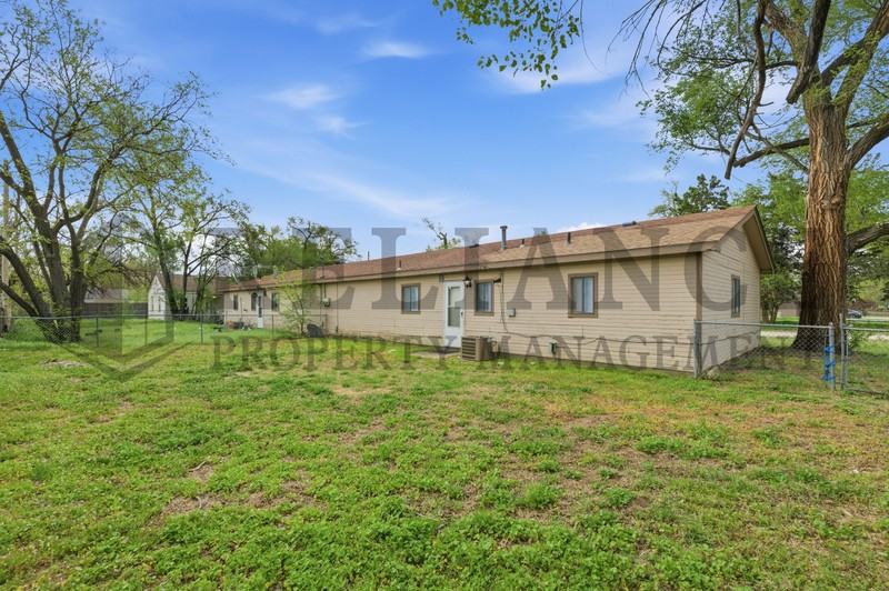 5026 W Newell St - Photo 6 of 29