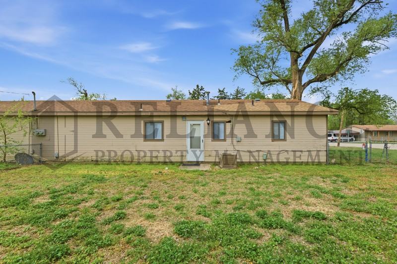 5026 W Newell St - Photo 7 of 29