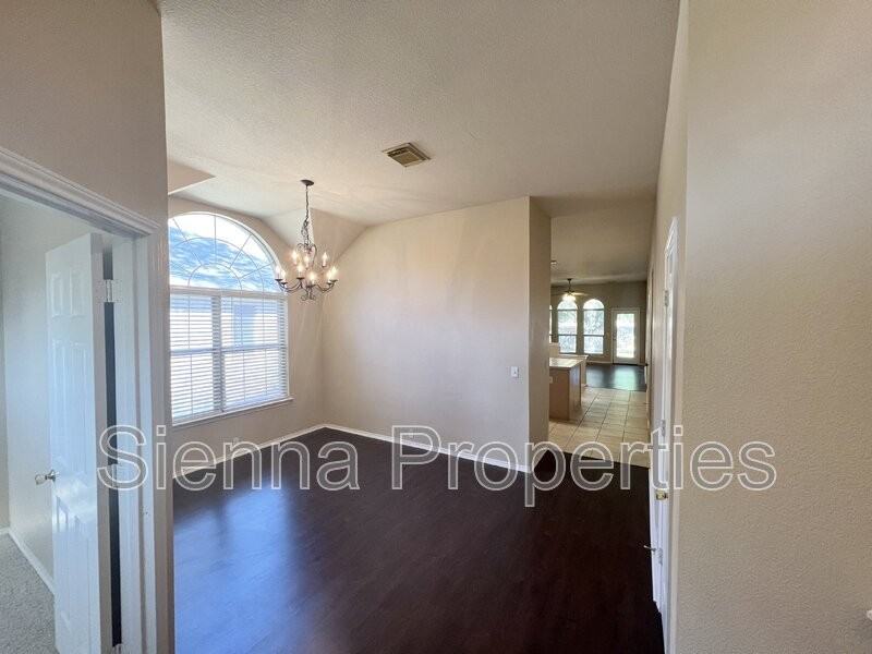 11108 Visa Rose Dr - Photo 5 of 23