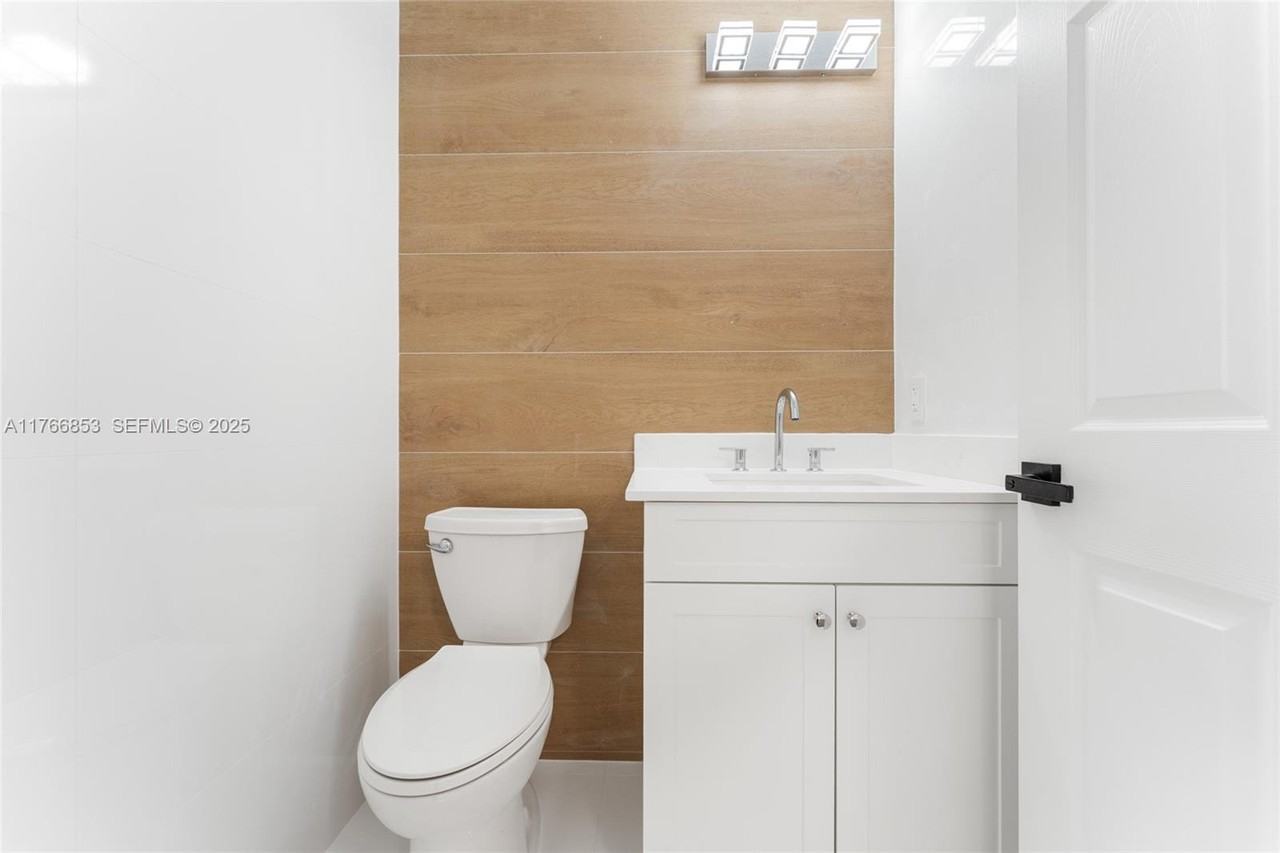 14024 Southwest 154th Street #14024 - Photo 3 of 30