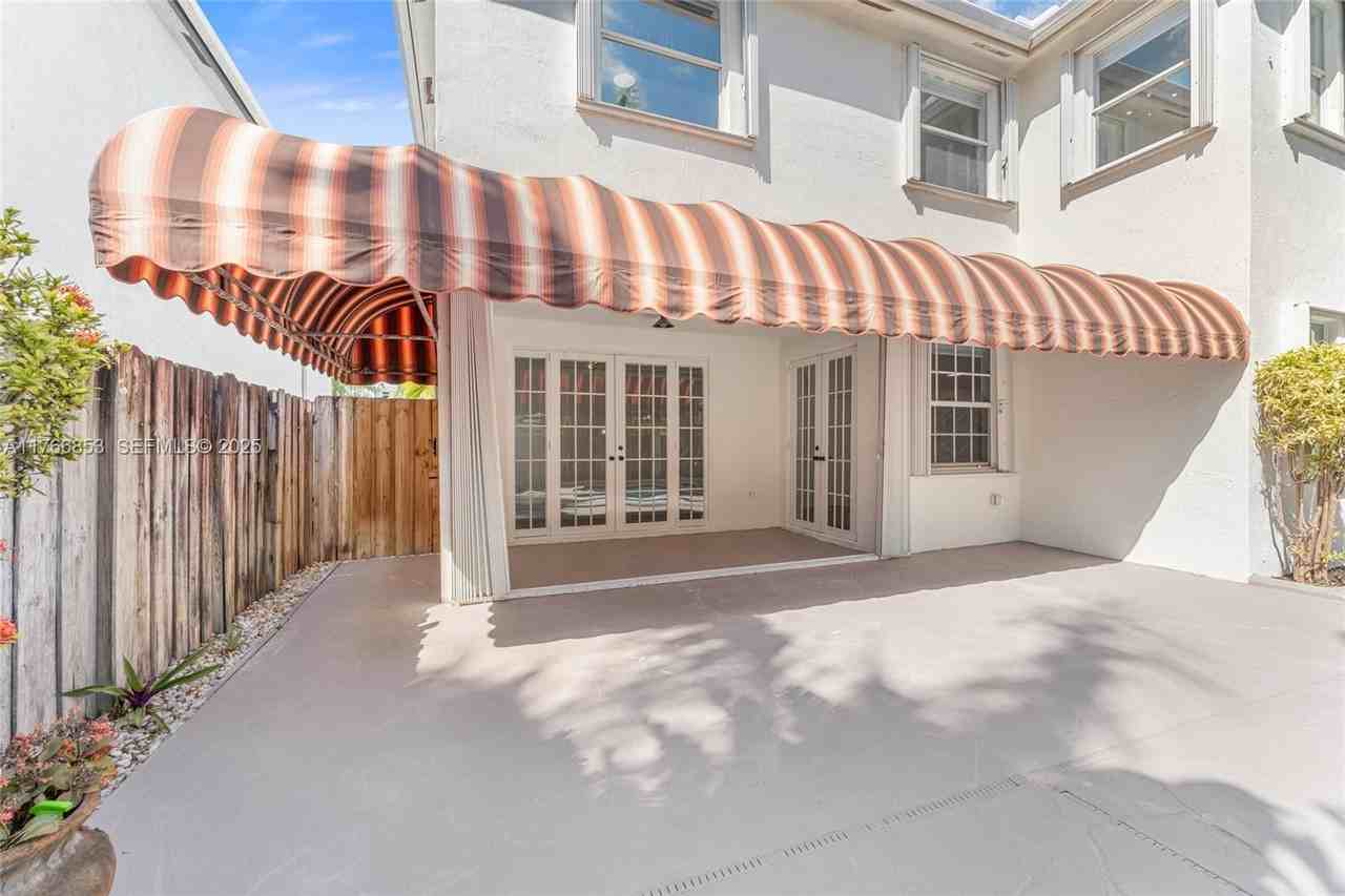 14024 Southwest 154th Street #14024 - Photo 5 of 30