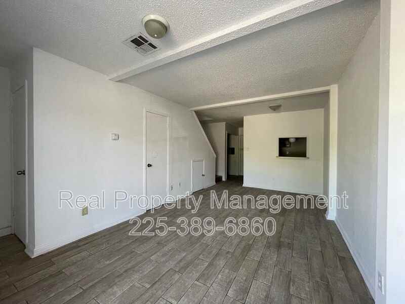 750 Hospital Rd #O2 - Photo 5 of 16
