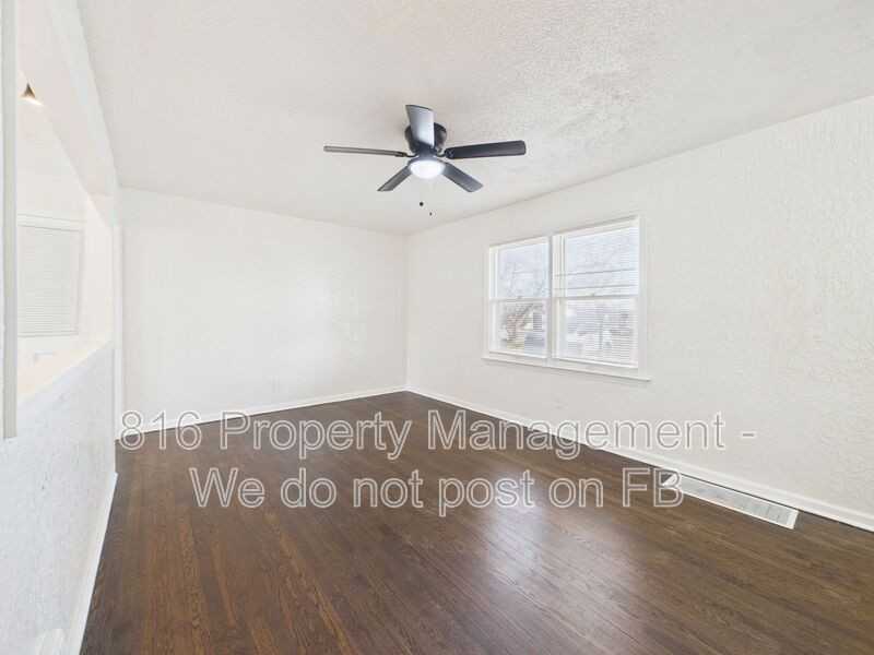 5620 E 103rd St - Photo 5 of 30