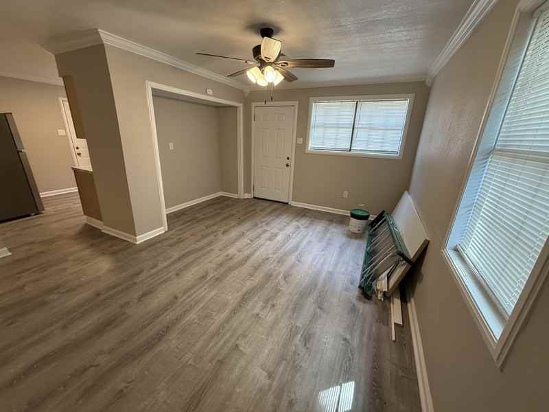 1537 Boxwood St - Photo 6 of 29