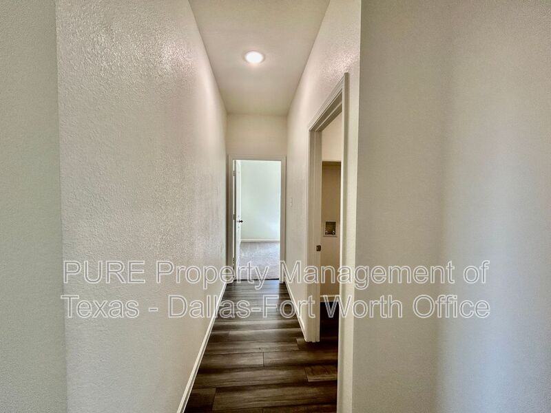 405 Frio River Rd - Photo 4 of 36