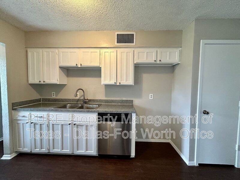 3505 Biscay Dr - Photo 6 of 27