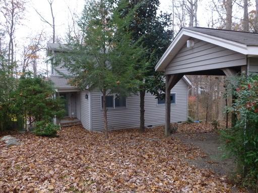 206 Wilderness Ln - Photo 2 of 5