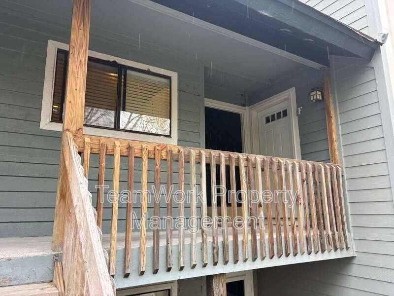 1161 Shadow Lake Cir #E - Photo 2 of 18