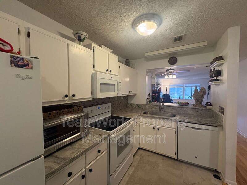 1161 Shadow Lake Cir #E - Photo 6 of 18