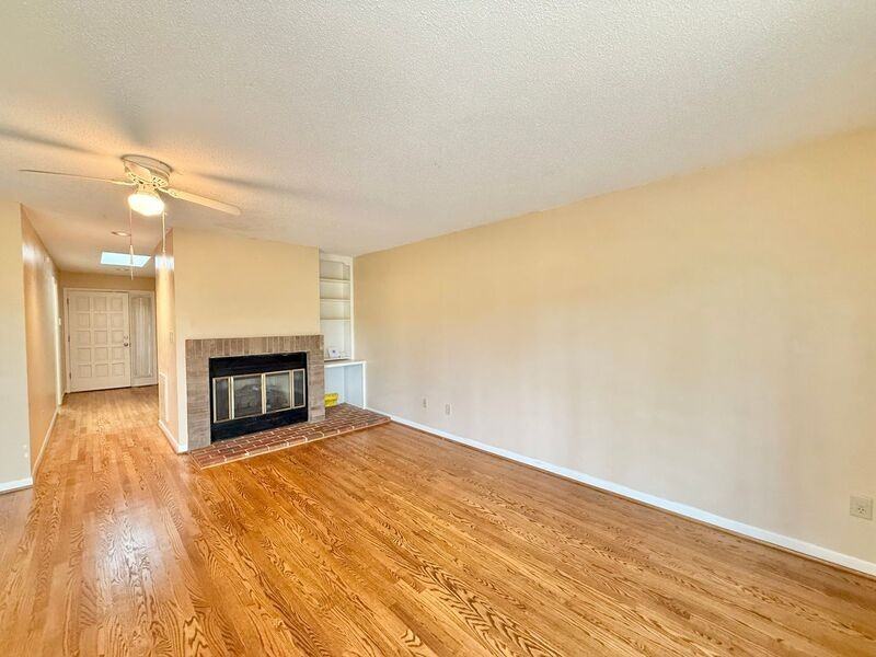 11 Pinnacle Rd - Photo 2 of 21