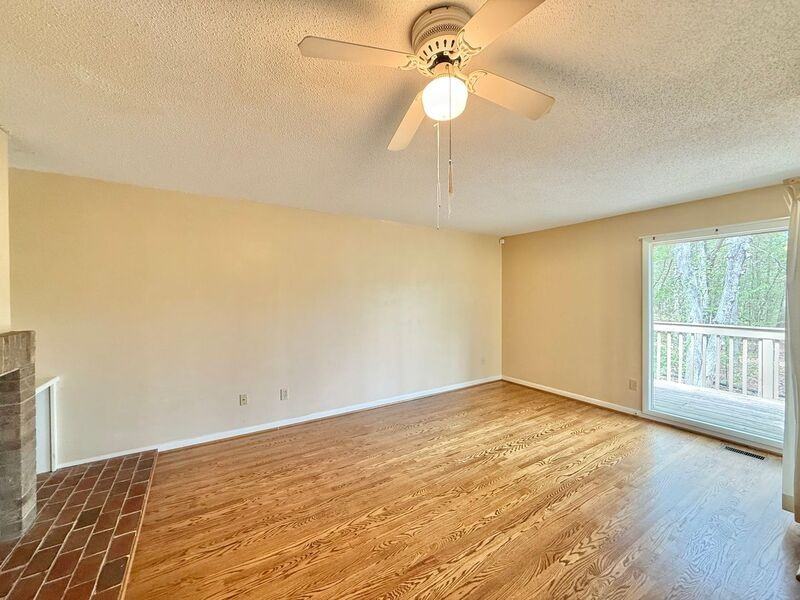 11 Pinnacle Rd - Photo 3 of 21