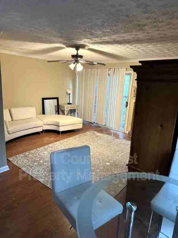 910 Glynn Oaks Dr #2 - Photo 2 of 12