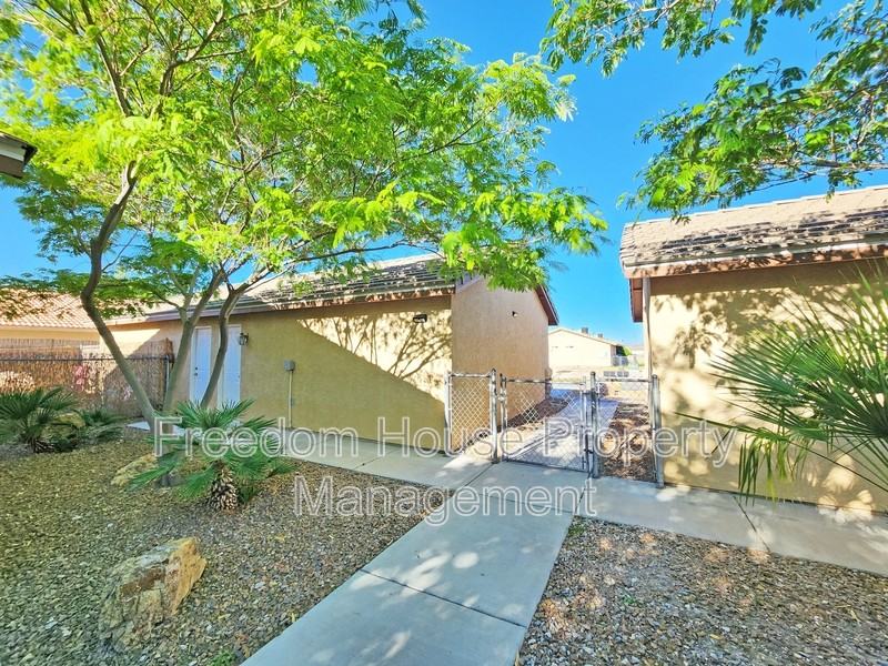 1041 Marne Ct #4 - Photo 6 of 50