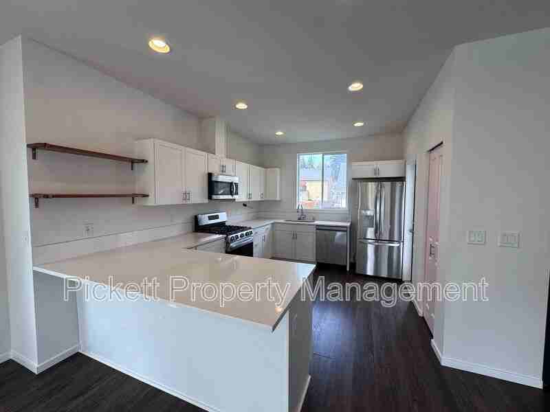 814 Nw Highgarden Dr - Photo 3 of 21