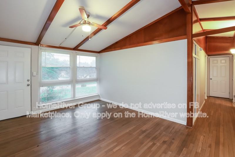 5602 N Woodland Ave - Photo 5 of 20